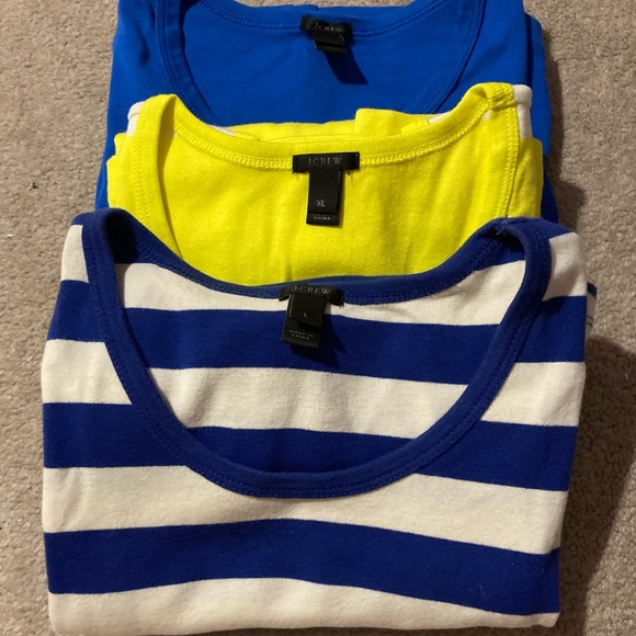 🔥3 J.Crew Muscle Tank Tees🔥 - Picture 3 of 11